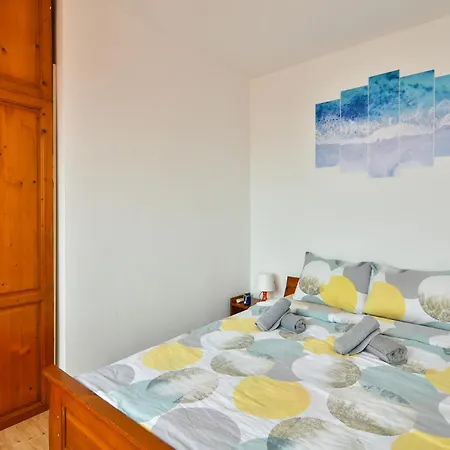 Apartment Thermae, Steps From The Sea With Free Parking Warna